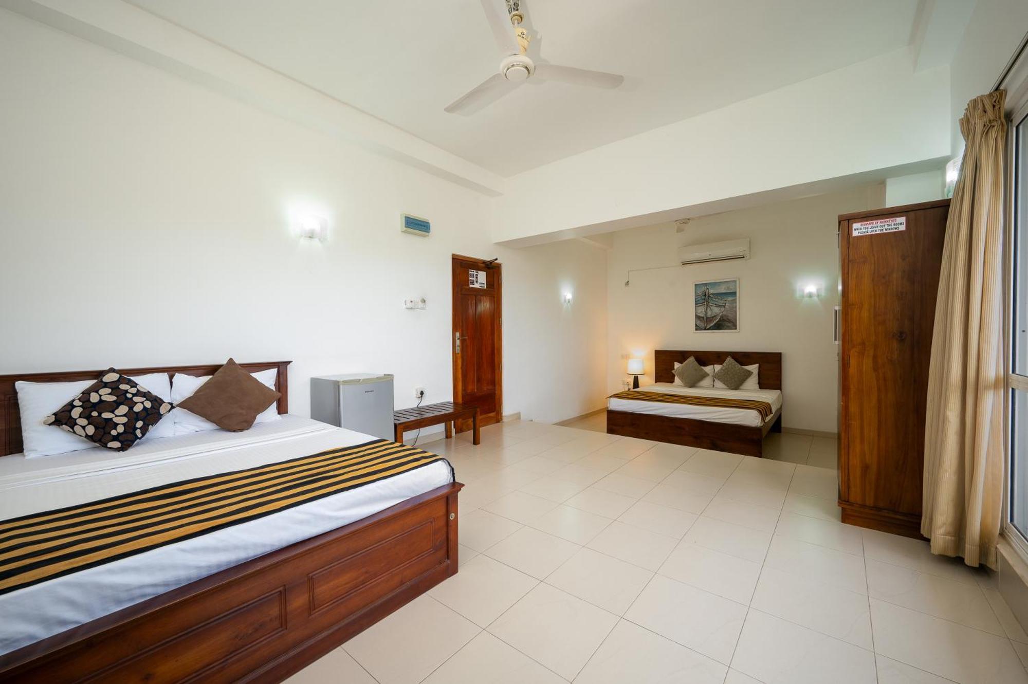 Hotel Oviya Vavuniya Екстер'єр фото